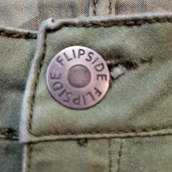 Flip Side Juniors 11 Reversible Skinny Jeans Green/ Woodland Camo Stretch - Picture 7 of 13